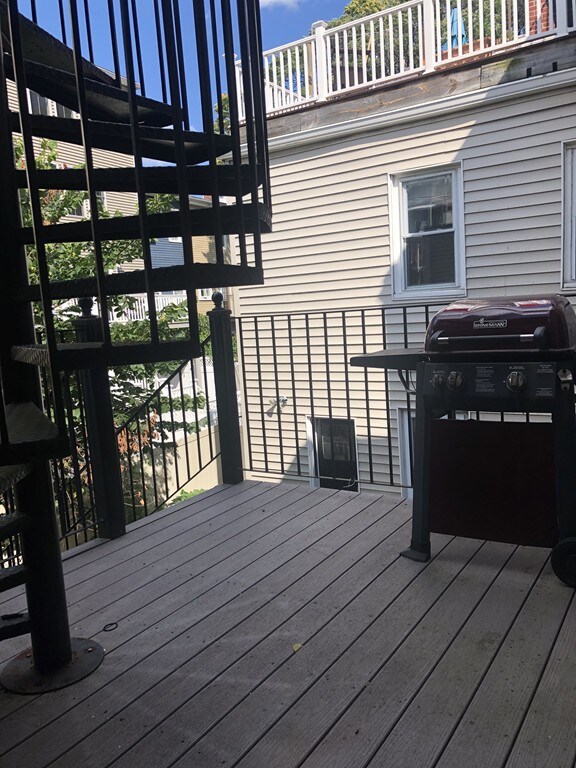 113 Bartlett St unit 2, Charlestown, MA 02129 - photo 7