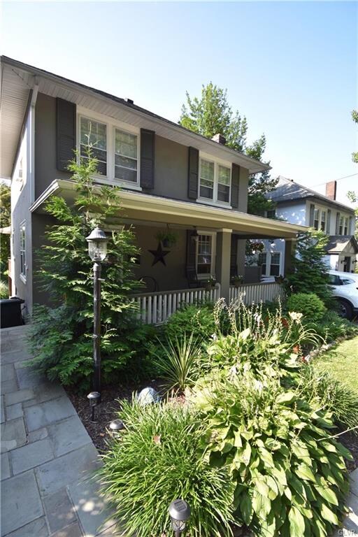 726 W Lafayette St, Easton, PA 18042 - photo 2