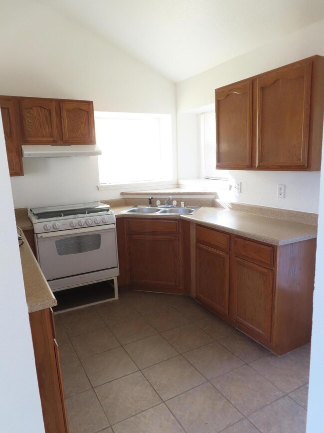 14533 Desierto Bello Ave, El Paso, TX 79928 - photo 5