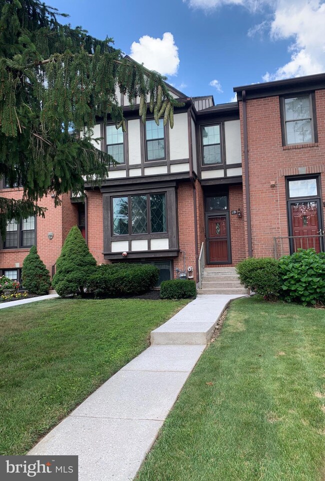 19 Tudor Ct, Lutherville Timonium, MD 21093 - photo 2