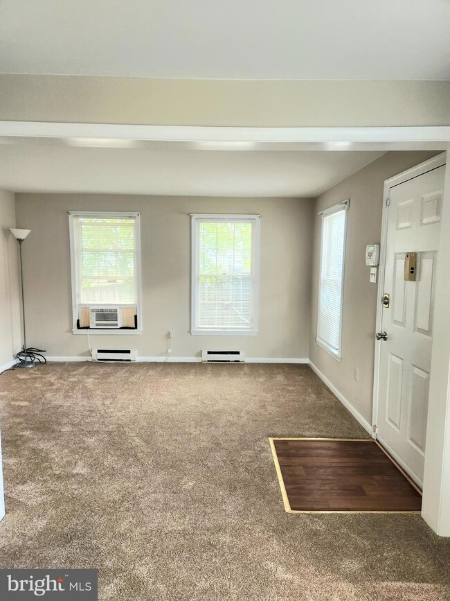 805 Elfin Ave, Capitol Heights, MD 20743 - photo 2