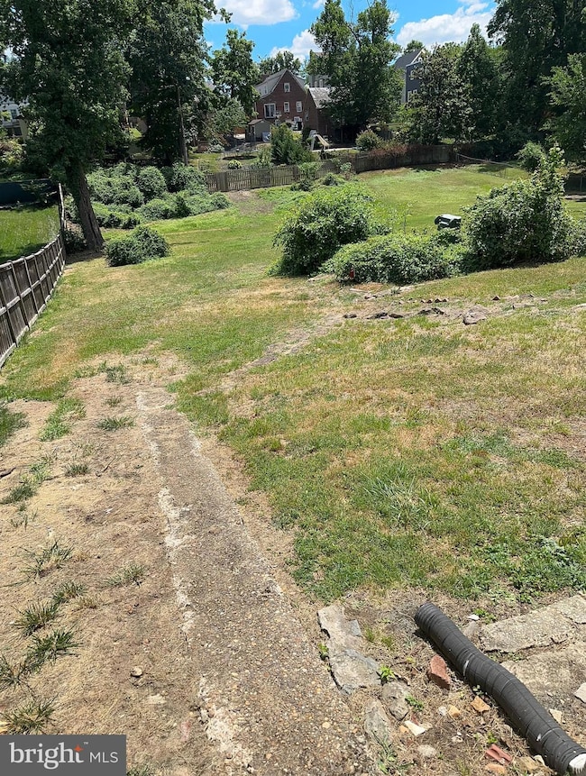 2639 Myrtle Ave NE, Washington, DC 20018 - photo 3