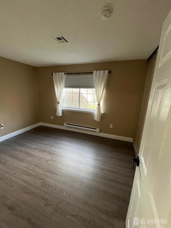 572 Nutley Dr unit B, Monroe Township, NJ 08831 - photo 5