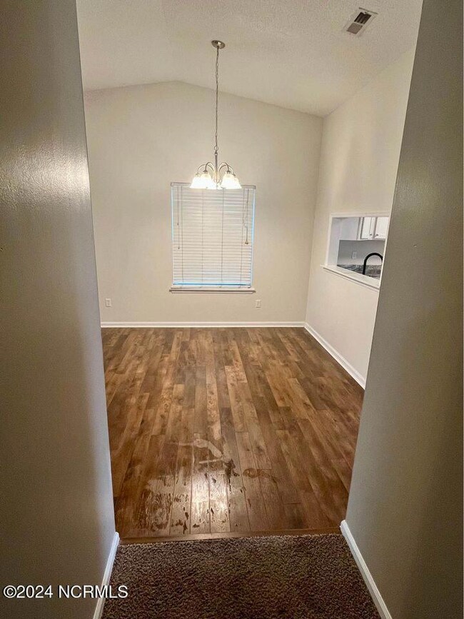 104 Creekview Dr, Jacksonville, NC 28540 - photo 3