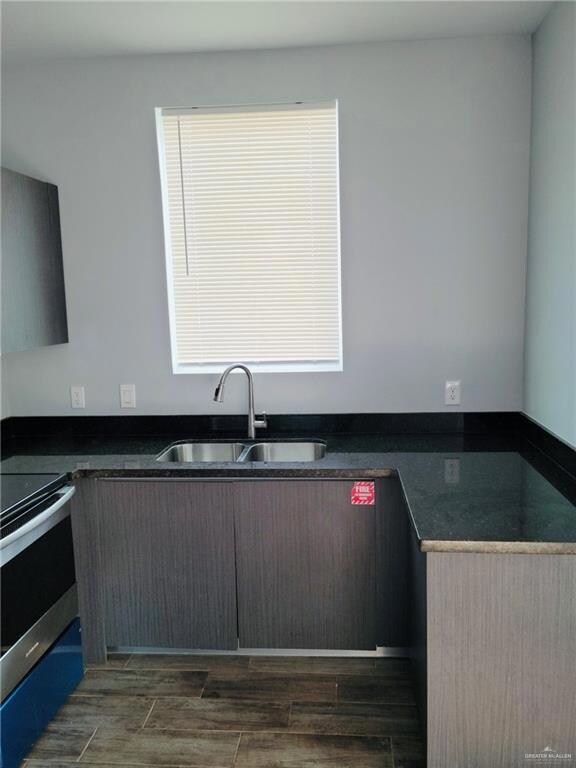 1308 Quitaca Dr unit 1, Edinburg, TX 78541 - photo 6