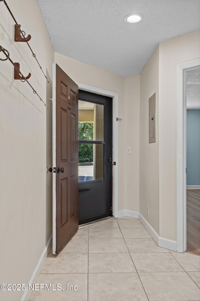01-WeGoFar_1255PonceIslandDr779_002