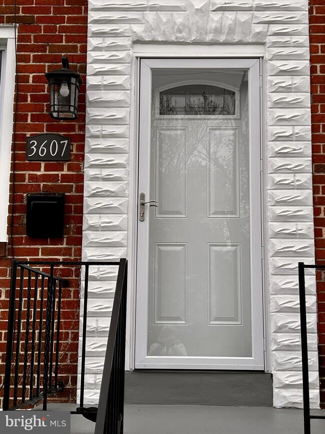 3607 W Mulberry St, Baltimore, MD 21229 - photo 2