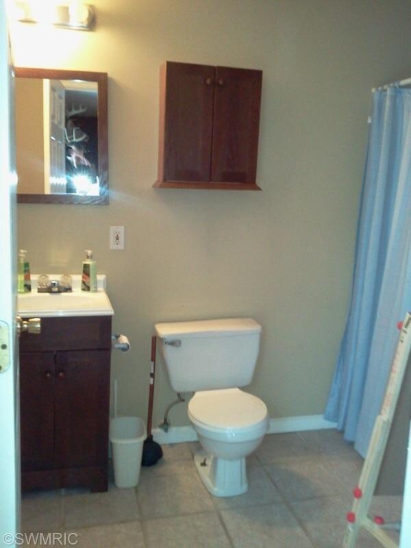 1445 W Charles Rd, Ionia, MI 48846 - photo 2