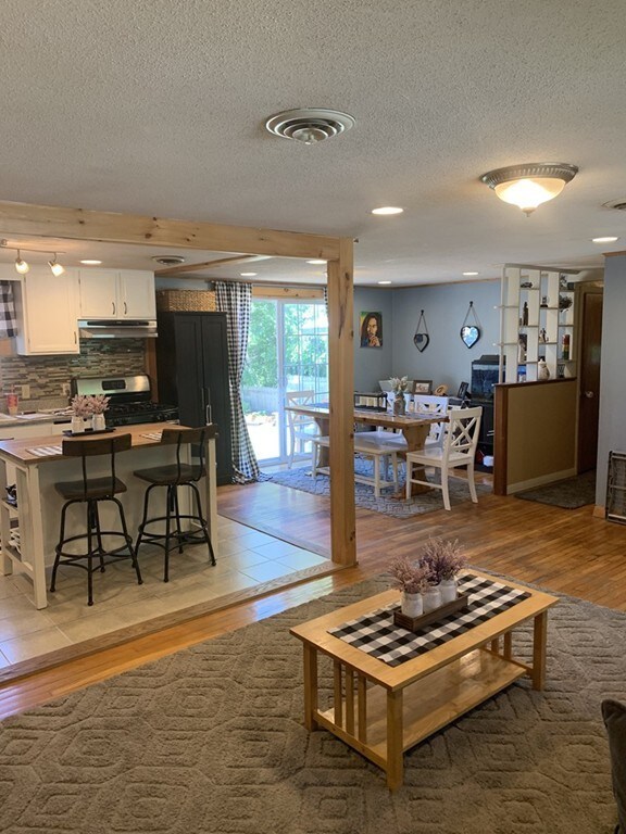 91 Porter St, Acushnet, MA 02743 - photo 4