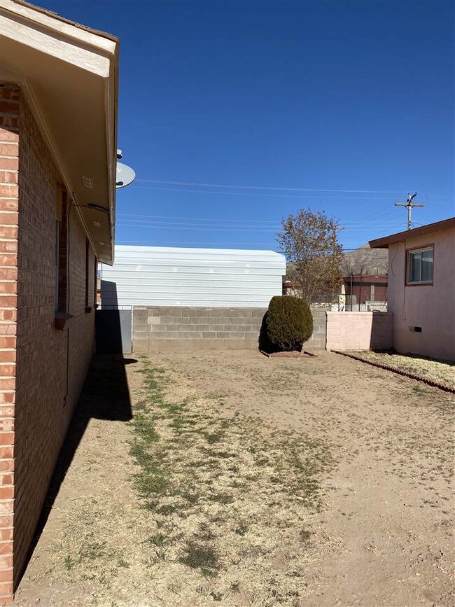 2007 Aspen Dr, Alamogordo, NM 88310 - photo 6