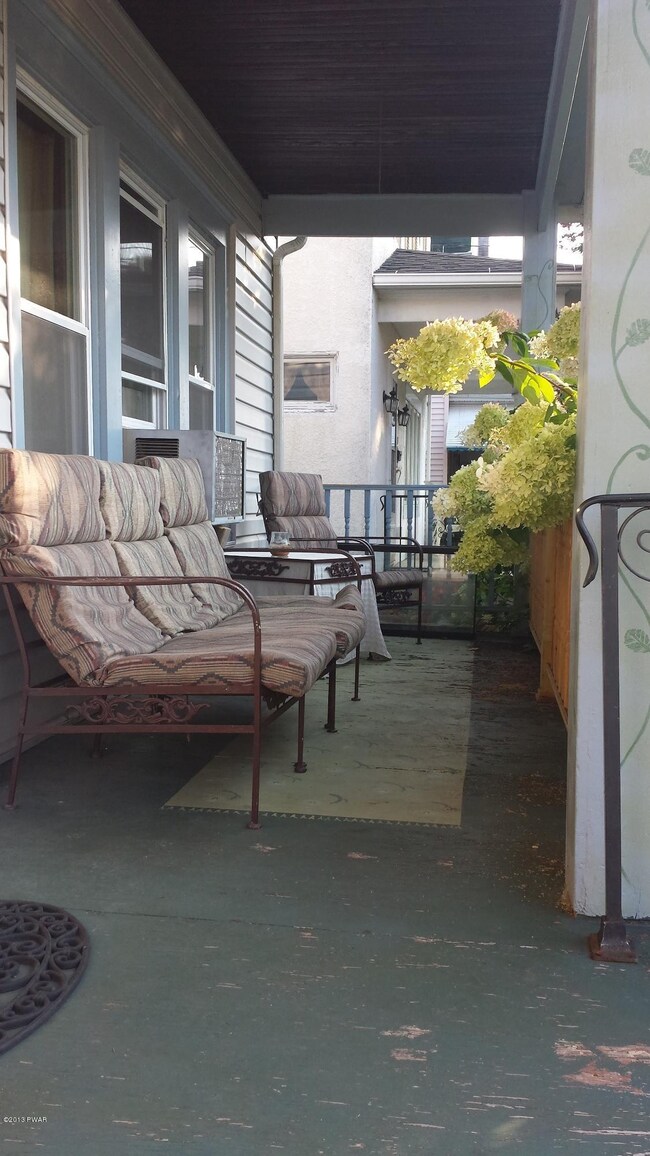 1078 Meade Ave, Scranton, PA 18508 - photo 4