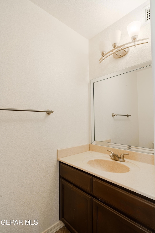 3178 Blue Dirt Cir, El Paso, TX 79938 - photo 4