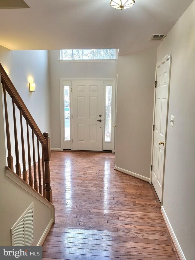 14237 Hunters Run Way, Gainesville, VA 20155 - photo 3