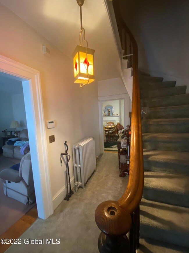 6 Mechanic St, Troy, NY 12180 - photo 3