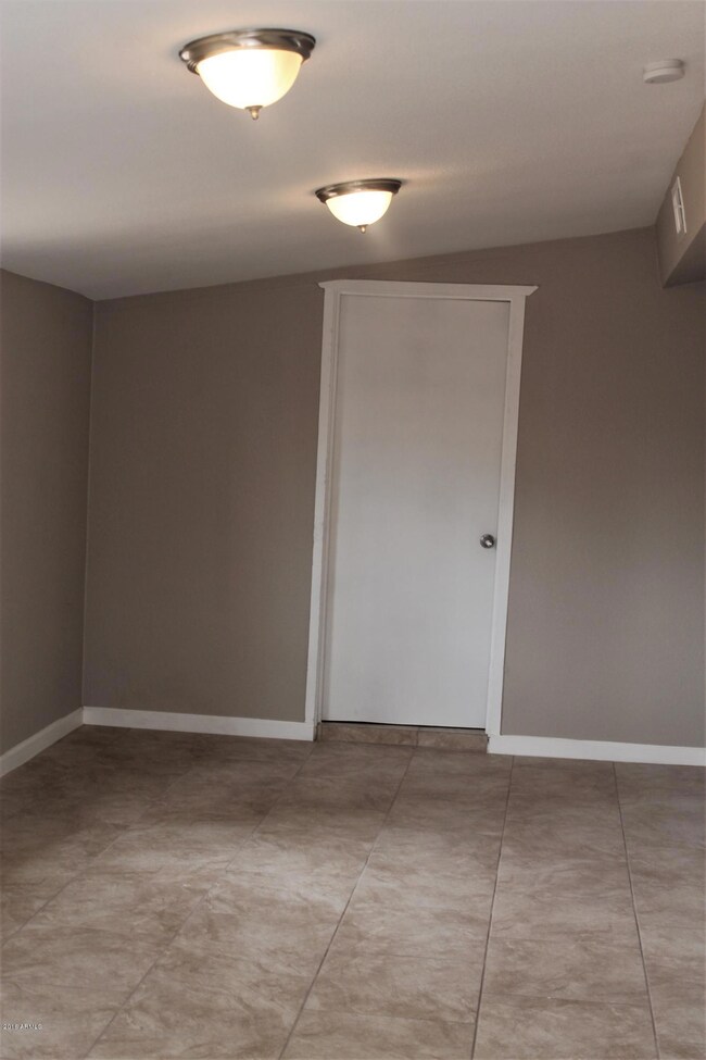 7802 W Weldon Ave, Phoenix, AZ 85033 - photo 5