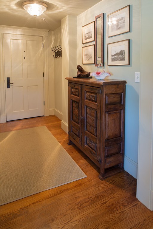 245 Humphrey St unit 305, Swampscott, MA 01907 - photo 4