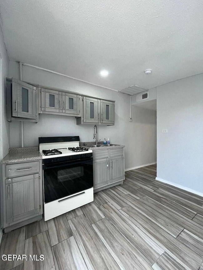 10216 Celedon Cir unit B, Socorro, TX 79927 - photo 4