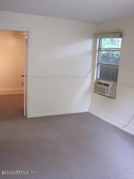 4747-1 Crescent St unit 1, Jacksonville, FL 32205 - photo 4