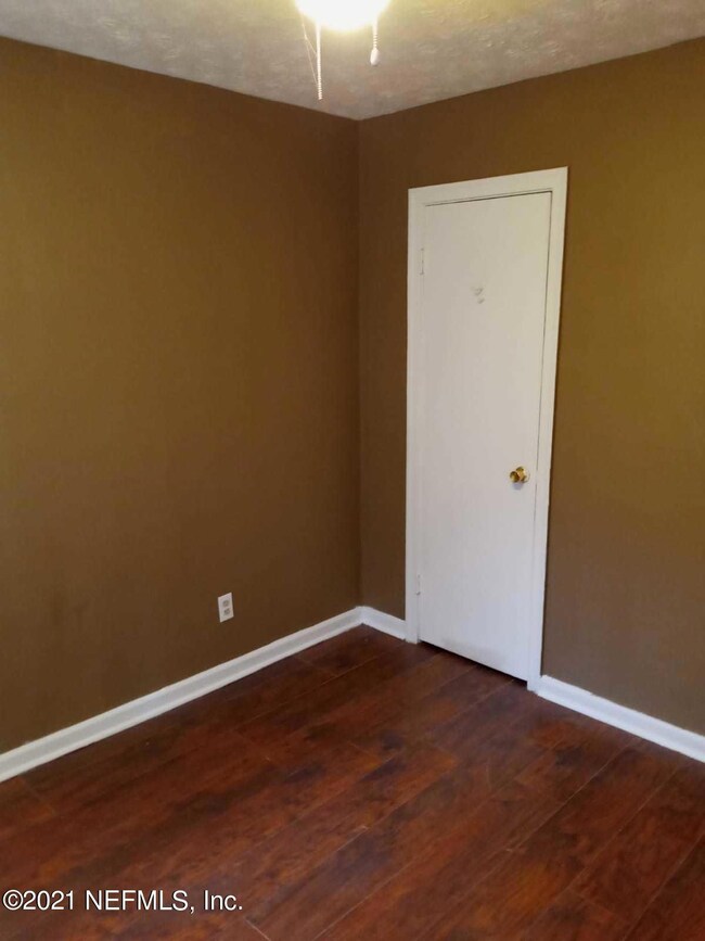 5222 Lexington Ave, Jacksonville, FL 32210 - photo 6