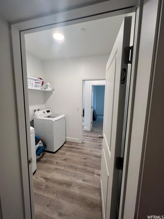 1797924_8ea9e9273b26c9fcdda319a85a0881d4