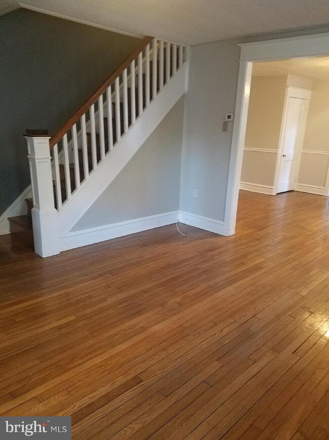 2748 Jenkintown Rd, Glenside, PA 19038 - photo 6