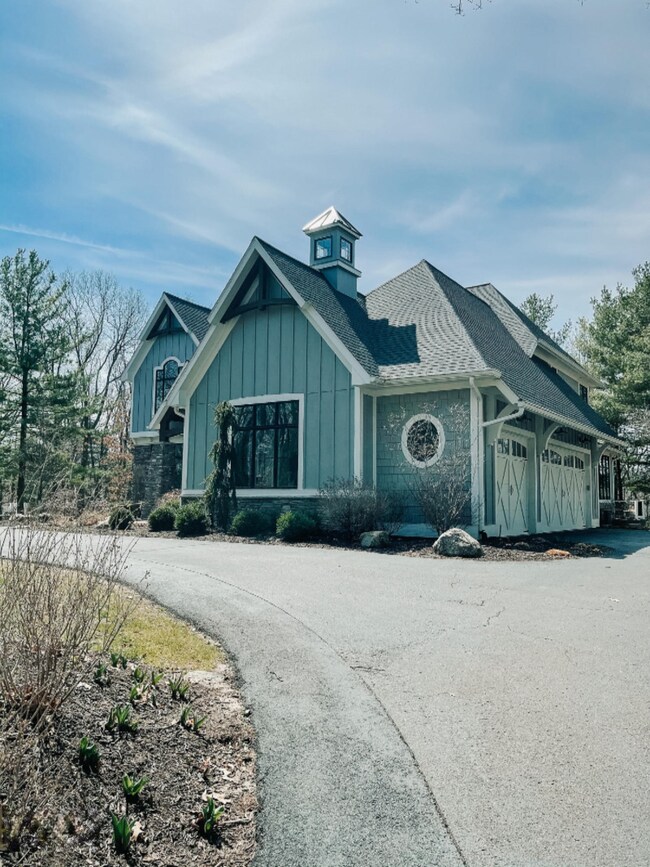 1947 Emerald Glen Ct NE, Ada, MI 49301 - photo 4