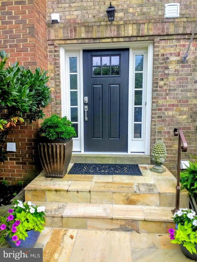 902 Portner Place, Alexandria, VA 22314 - photo 3