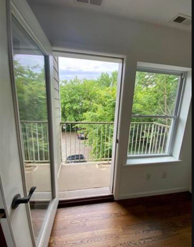 673 Bergen Ave unit 2B, Jc, Journal Square, NJ 07034 - photo 7