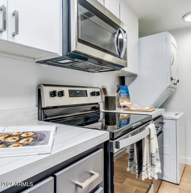 Kitchen W-D