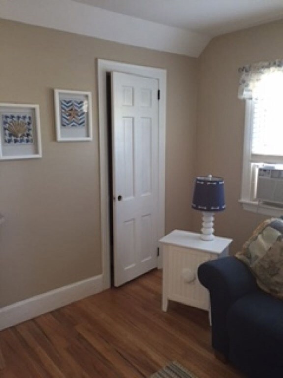 85 Maple Ave unit 2, Middletown, RI 02842 - photo 6