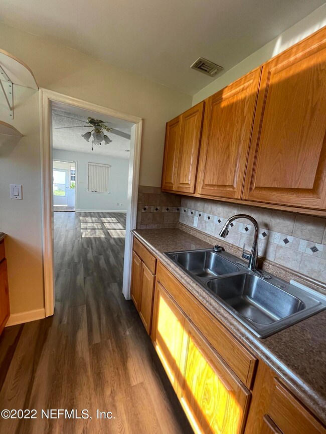 2960 Newell Blvd, Jacksonville, FL 32216 - photo 7