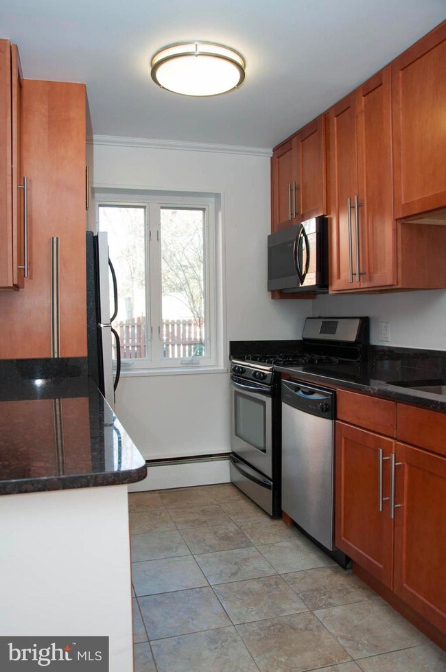 111 Lee Ave unit 203, Takoma Park, MD 20912 - photo 7