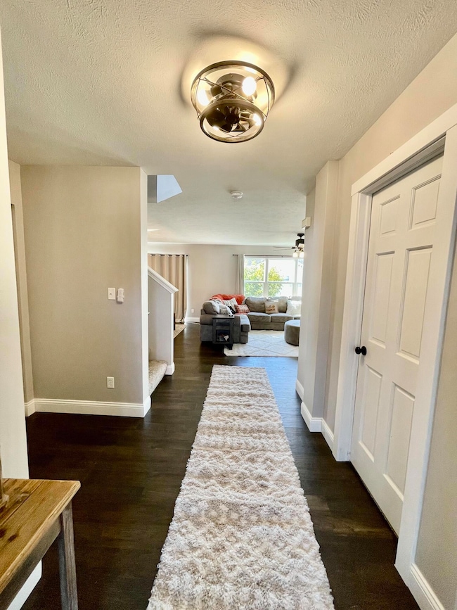 2332 Hickory Grove St, Chesterton, IN 46304 - photo 3