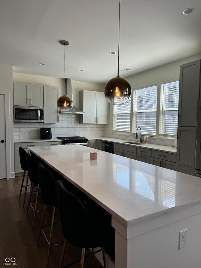 1836 Alvord St, Indianapolis, IN 46202 - photo 4