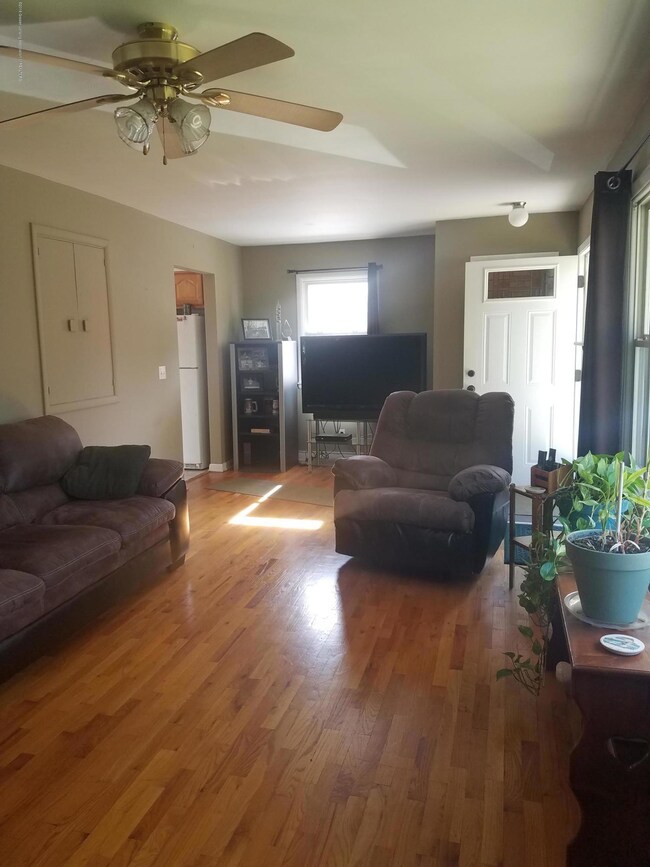 1032 Andrus Ave, Lansing, MI 48917 - photo 4