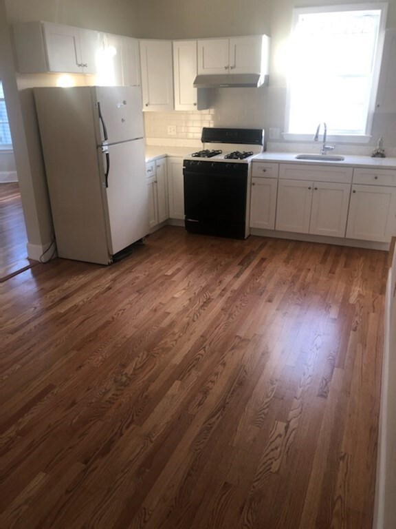 19 Waverly Ave unit 2, Everett, MA 02149 - photo 2