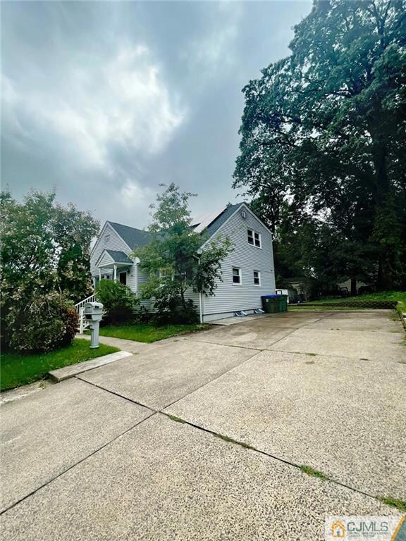 46 Blossom St unit 2, Edison, NJ 08817 - photo 3