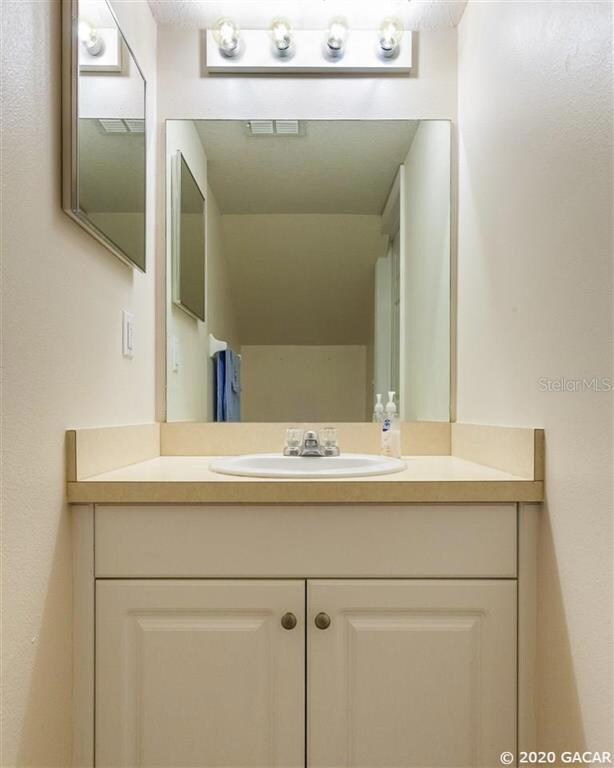 4586 SW 48th Way unit 105, Gainesville, FL 32608 - photo 6