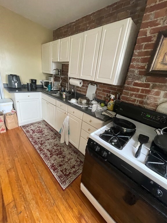 184 L St unit 3, Boston, MA 02127 - photo 2