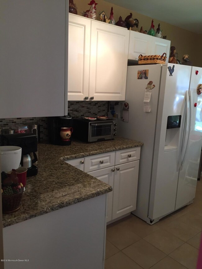 3 Greenmeadow Ln unit 72, Whiting, NJ 08759 - photo 4