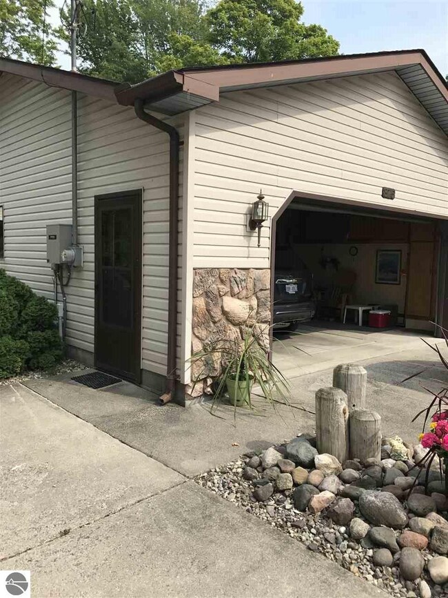 875 S Delano Rd, Au Gres, MI 48703 - photo 7