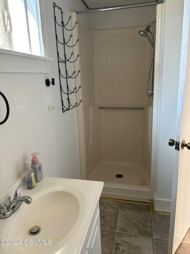 309 N Broad St, Selinsgrove, PA 17870 - photo 7