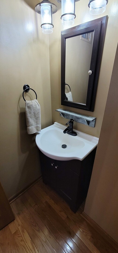 108 E Victoria Cir unit 84, North Aurora, IL 60542 - photo 6