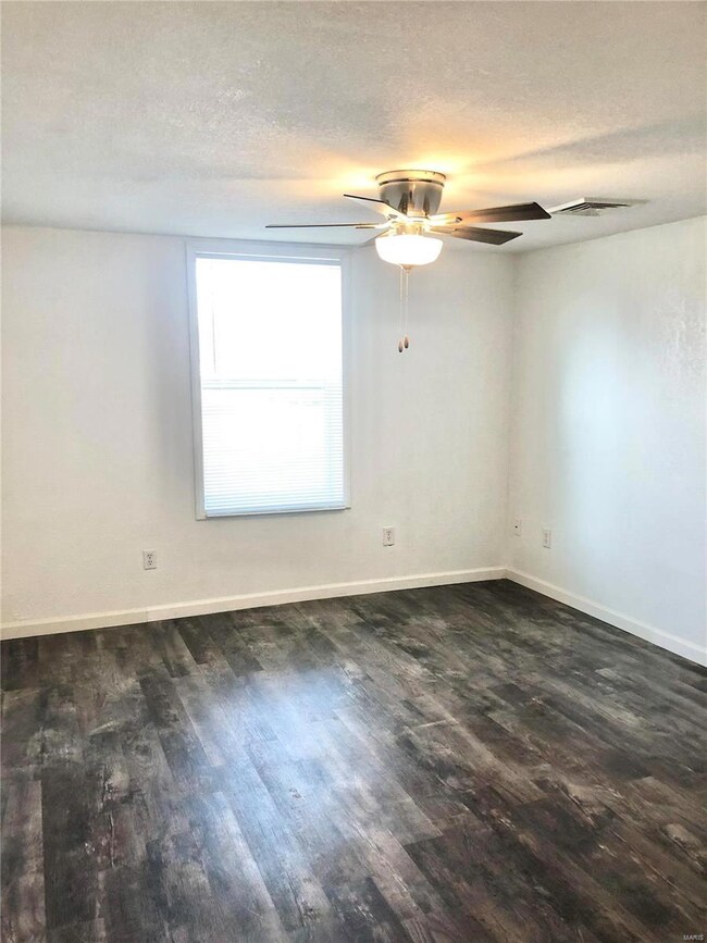 1660 Doubet Rd, Farmington, MO 63640 - photo 4