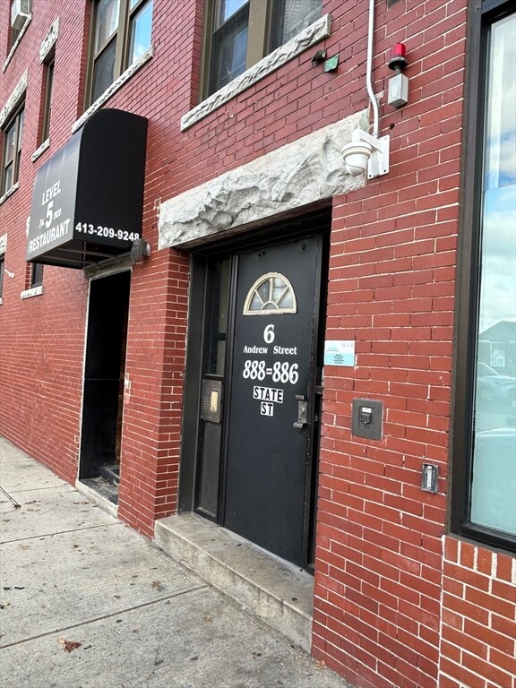 888 State St unit 24, Springfield, MA 01109 - photo 2