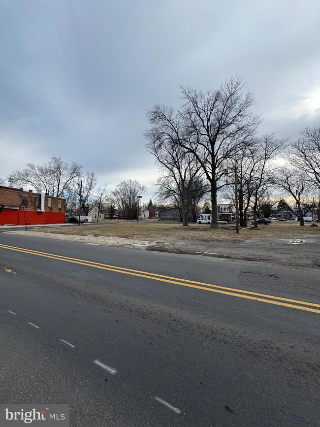 913 Jefferson St, Camden, NJ 08104 - photo 4
