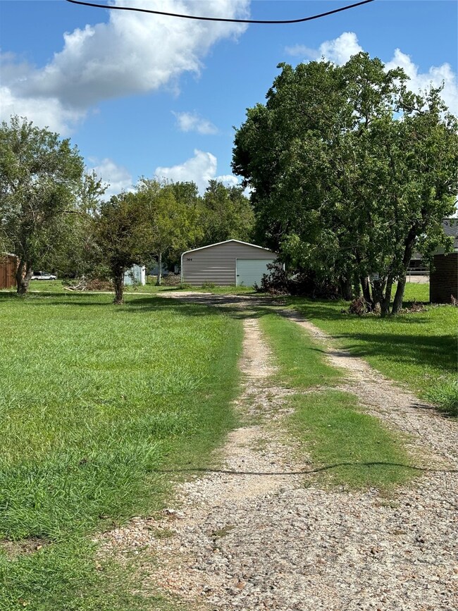 364 County Road 296, Alvin, TX 77511 - photo 2