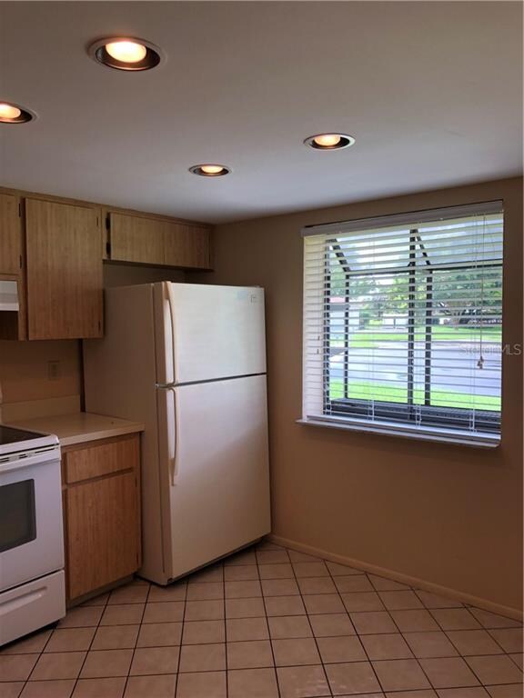 3411 Stonehaven Ct E unit A, Palm Harbor, FL 34684 - photo 3