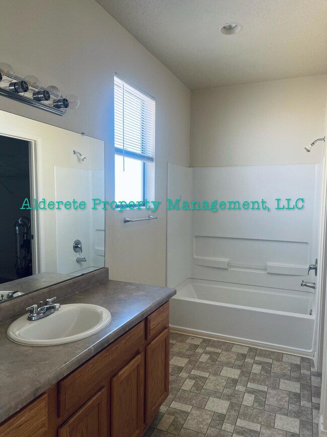 4217 Ridgeway Ct unit C, Rio Rancho, NM 87124 - photo 7