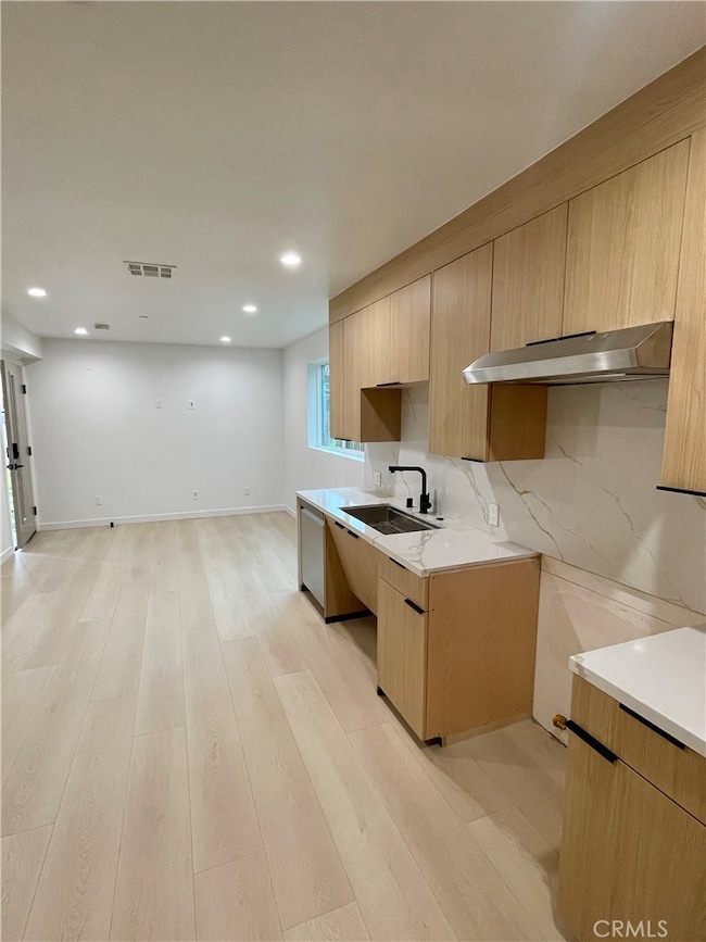 611 W 41st Place unit 1/4, Los Angeles, CA 90037 - photo 3